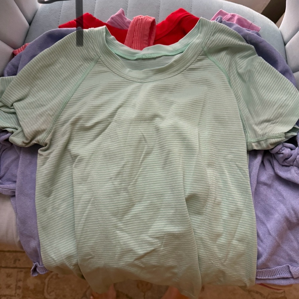 lululemon athletica light Green /blue swiftly tech cropped